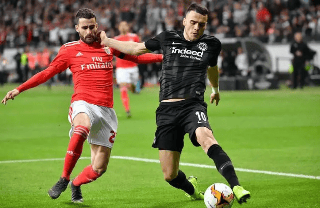 今晨埃因霍温备战意甲，遗憾出局细节曝光，底气十足，年轻球员得到机会