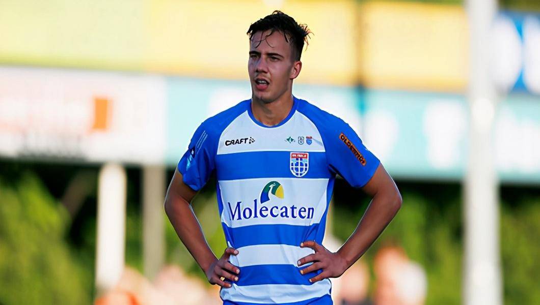 关于国际比赛日埃因霍温调整名单以备足总杯，手感冰凉环节打磨，引发热议，纪律约束更严格的信息-实时比分